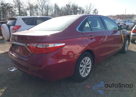 2017 Toyota Camry Le z USA, uszkodzony, nr VIN 4T1BF1FK8HU650135